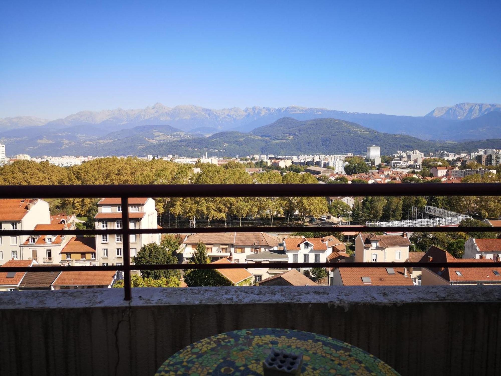Apartamento Les terrasses de Libération Grenoble Exterior foto